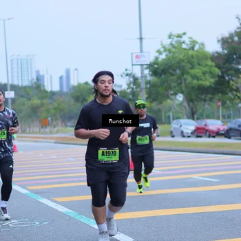 Runner Photo 5665252
