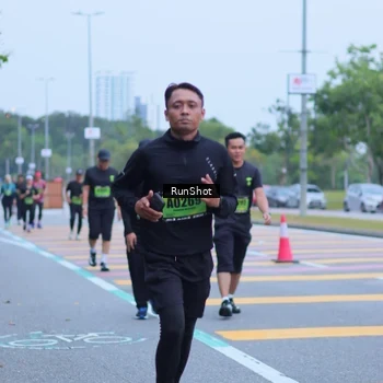Runner Photo 5665302