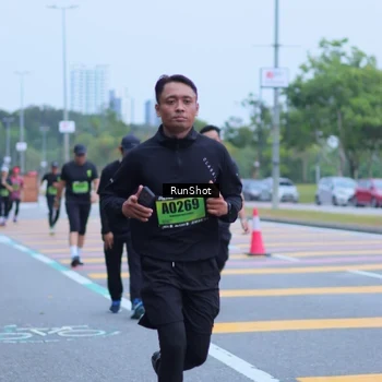 Runner Photo 5665304