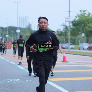 Runner Photo 5665305