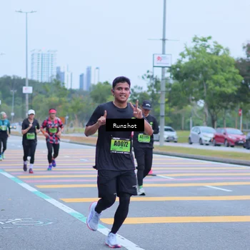 Runner Photo 5665391