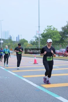 Runner Photo 5665402
