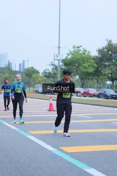 Runner Photo 5665406
