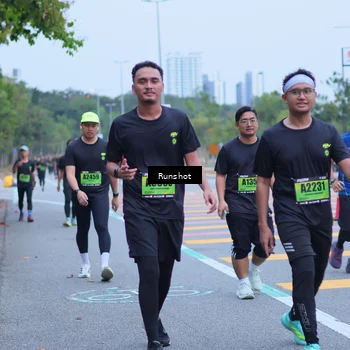 Runner Photo 5665435