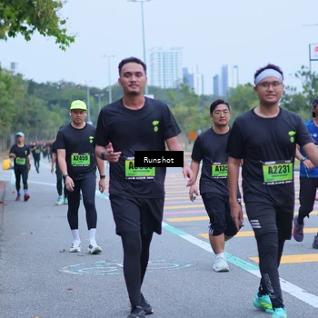 Runner Photo 5665437