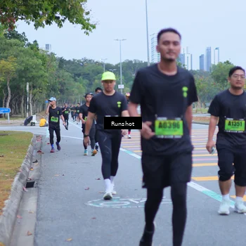 Runner Photo 5665459