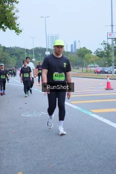 Runner Photo 5665467