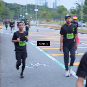 Runner Photo 5665516
