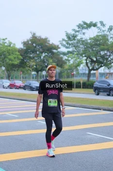 Runner Photo 5665533