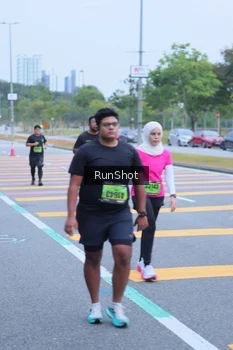 Runner Photo 5665571