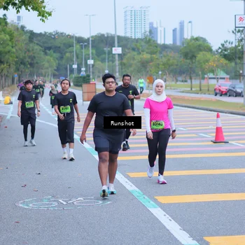 Runner Photo 5665584