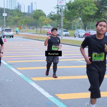 Runner Photo 5665606