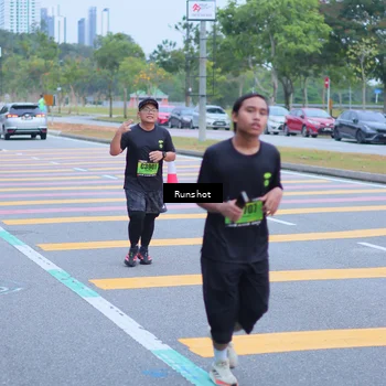 Runner Photo 5665608