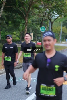Runner Photo 5665675