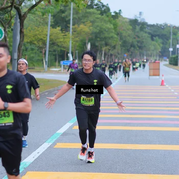 Runner Photo 5665694