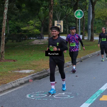 Runner Photo 5665711