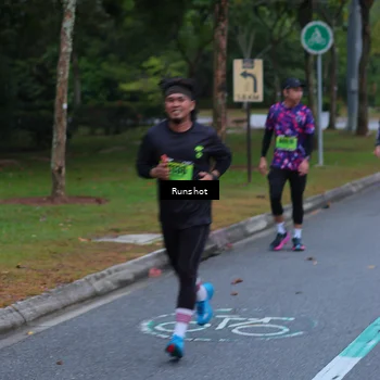 Runner Photo 5665715