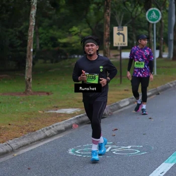 Runner Photo 5665718