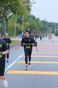 Runner Photo 5665749