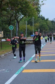 Runner Photo 5665771