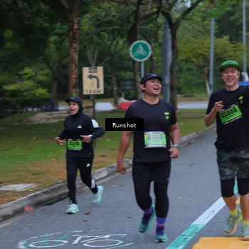 Runner Photo 5665792