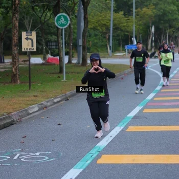 Runner Photo 5665825