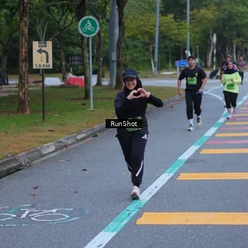 Runner Photo 5665829