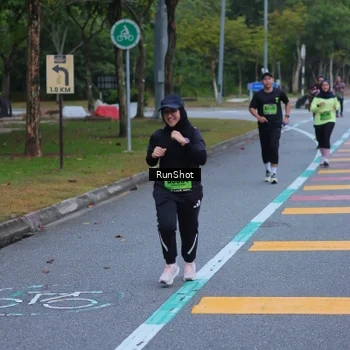 Runner Photo 5665835