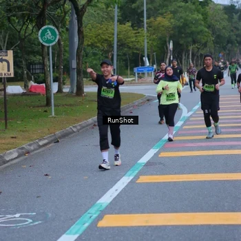 Runner Photo 5665843