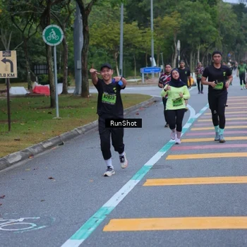 Runner Photo 5665845
