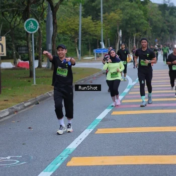 Runner Photo 5665853