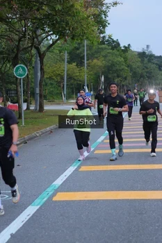 Runner Photo 5665863