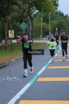 Runner Photo 5665883