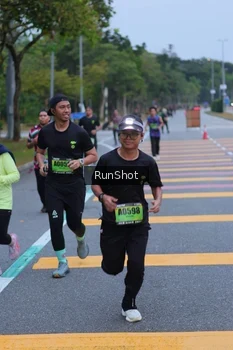 Runner Photo 5665890