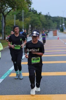 Runner Photo 5665891