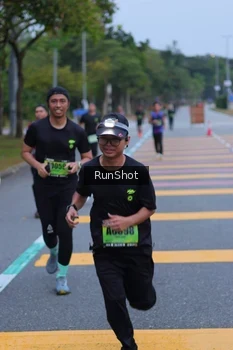 Runner Photo 5665895