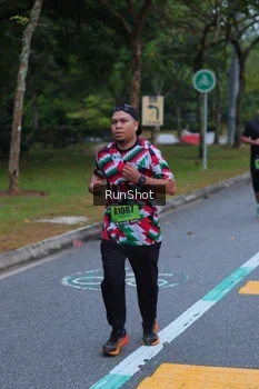 Runner Photo 5665905
