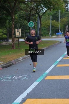 Runner Photo 5665918