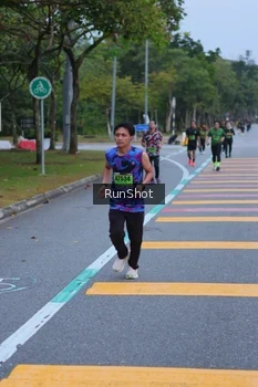 Runner Photo 5665945