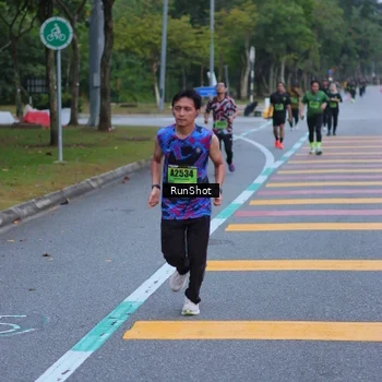 Runner Photo 5665946