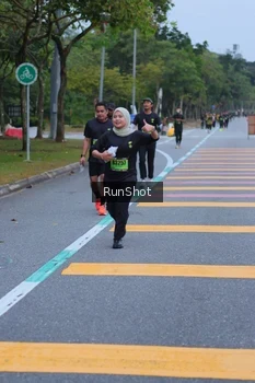 Runner Photo 5665973