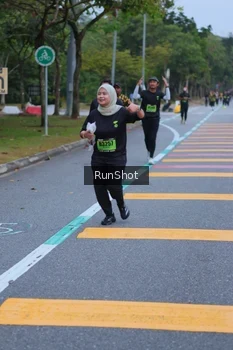 Runner Photo 5665980