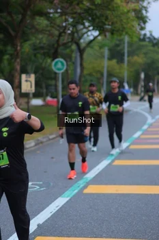 Runner Photo 5665992