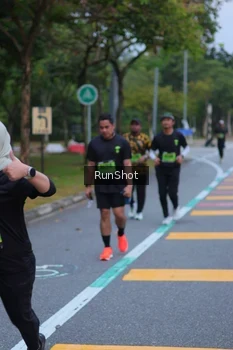 Runner Photo 5665993