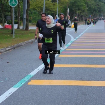 Runner Photo 5666024