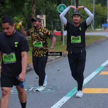 Runner Photo 5666049