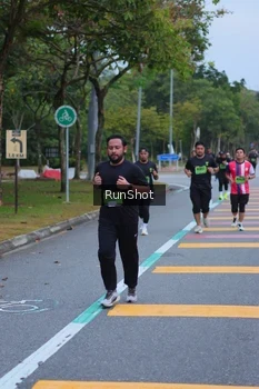 Runner Photo 5666076