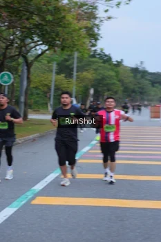 Runner Photo 5666091