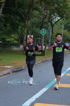 Runner Photo 5666106