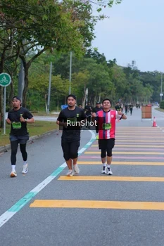 Runner Photo 5666115
